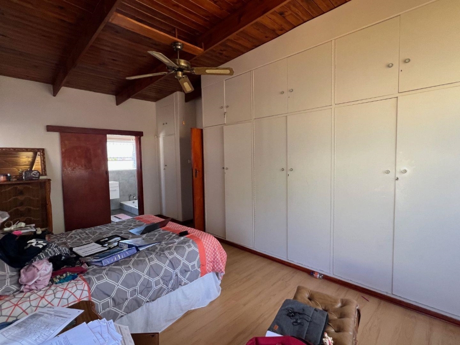 4 Bedroom Property for Sale in Kabega Park Eastern Cape